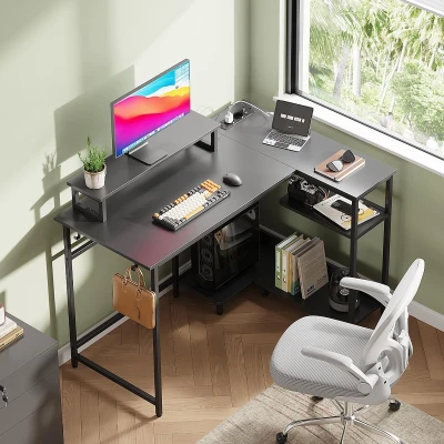 L-förmiger Gaming-Schreibtisch, App-steuerbare RGB-LED, doppelte offene Regale, 111x80x87 cm, Schwarz