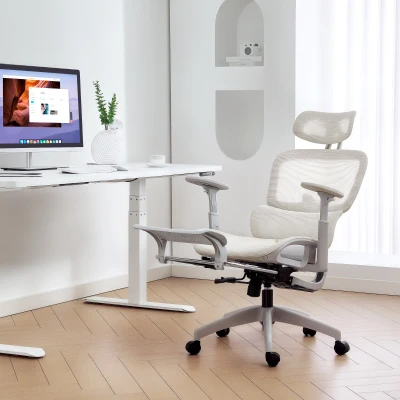 HOMCOM Bürostuhl, Ergonomischer Schreibtischstuhl mit Netzstoffbezug, verstellbar, rollbar, mit Armlehnen, Kopfstütze, Beige