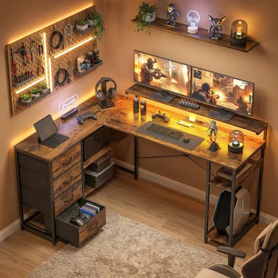 HOMCOM Gaming Tisch L-förmig Schreibtisch mit Stromanschluss LED-Beleuchtung 4 Schubladen Monitorständer 155x110x91,4 cm Braun