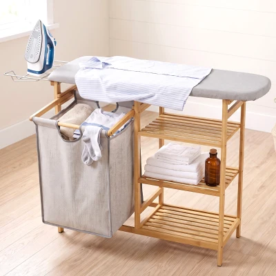 HOMCOM Cesto de Ropa Sucia 57,4L con Tabla de Planchar Soporte para Plancha 3 Estantes y Bolsa Extraíble 113x34x82 cm Natural