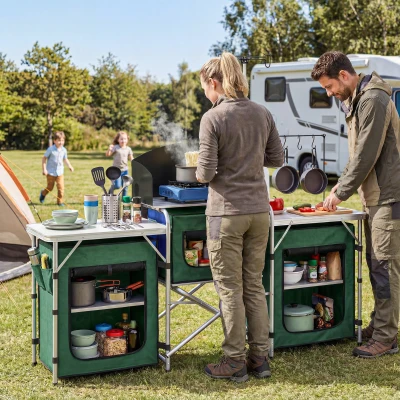 Outsunny Mueble de Cocina para Camping Plegable con 3 Mesas 4 Ganchos Poste de Luz y Bolsa de Transporte 172x48x130 cm Verde