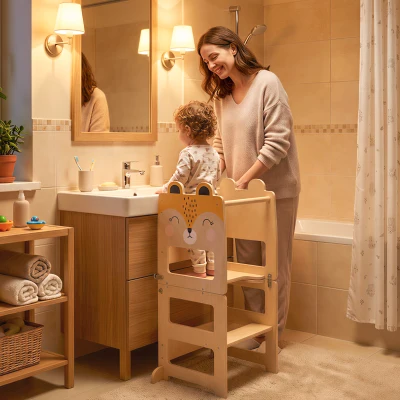 Turn Montessori cu Tablă și Măsuță, culoare Lemn