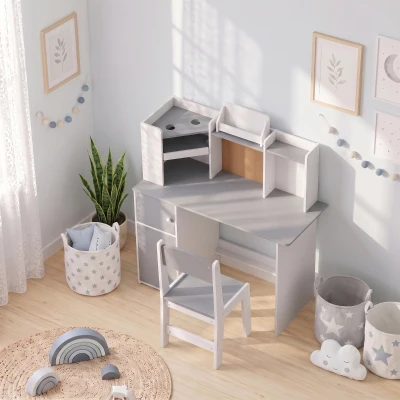 AIYAPLAY Escritorio Infantil con Silla Soporte de Tableta Ajustable Portalápices Panel de Corcho 5-12 Años Gris