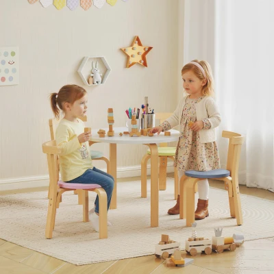 AIYAPLAY 5-delig kindertafel- en stoelset, licht massief hout, meerkleurig