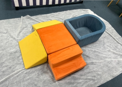AIYAPLAY Circuito de motricidad bebé 5PCS, Módulo de motricidad infantil de espuma, Piscina de bolas, Funda de terciopelo lavable, Multicolor