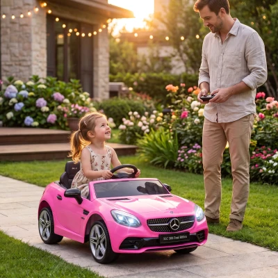 AIYAPLAY Kinder-Elektroauto, mit LED-Scheinwerfern, Sicherheitsgurt, Hupe, Musik, 3 bis 5 km/h, Rosa, 107 x 62,5 x 44cm