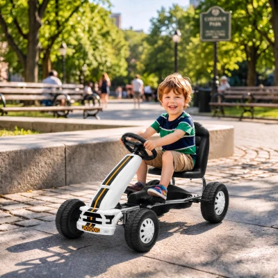 AIYAPLAY Kart a Pedais para Crianças +3 Anos com Assento Ajustável, Volante, Travão de Mão, Estrutura em Alumínio e Aço, 30 kg, Branco