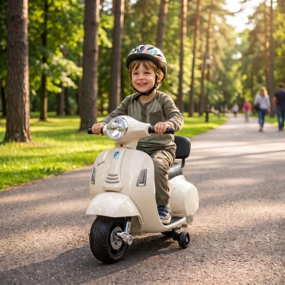 AIYAPLAY Mota Elétrica Infantil Mini Vespa GTS com 2 Rodas Auxiliares, Bateria de Lítio, Farol, Buzina e Encosto, Branco