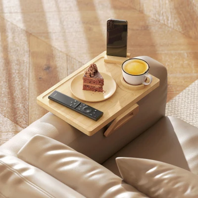 HOMCOM Bandeja de Brazo para Sofá de Bambú Plegable y Flexible con Portavasos Extraíble y Soporte Giratorio para Teléfono