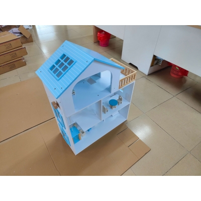 AIYAPLAY Casă de păpuși din lemn cu 3 etaje, lift și balcon, 5 camere și 13 piese de mobilier pentru copii 3-6 ani, Albastru