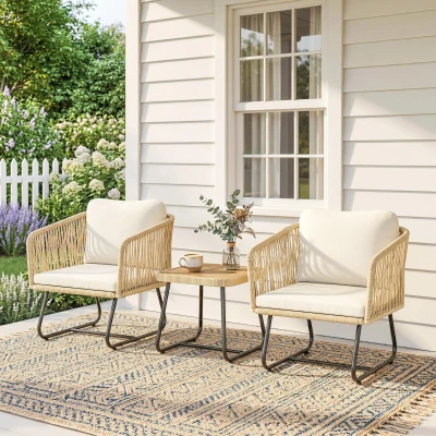 Outsunny Rattan Bistroset 3 teiliges FSC Gartenmöbel-Set mit 2 Sessel, Lamell-Holztisch, dicke waschbare Kissen Stahlrahmen