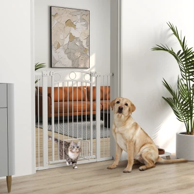 PawHut 106 cm Hoog Huisdierhek met Verstelbare Breedte en Geïntegreerde Kattendeur, voor Trappen en Deurkozijnen, Wit