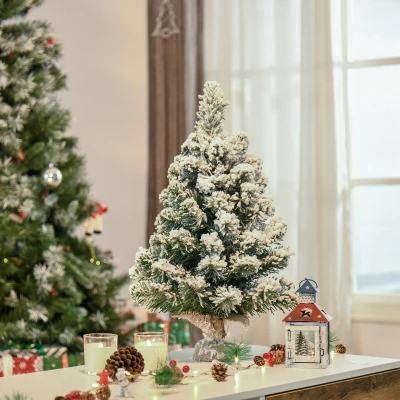 HOMCOM Mini kunstkerstboom 60 cm met sneeuwlook – 67 takken, cementvoet