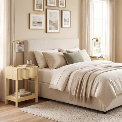 HOMCOM Fluted Nightstand Set 2 Drawer Charging Oak Bedroom