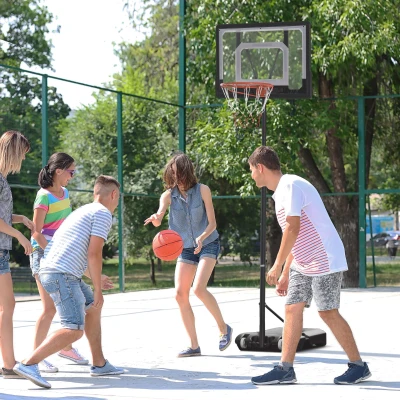 HOMCOM basketbalstandaard in hoogte verstelbaar basketbalsysteem voor kinderen basketbalring met wielen buiten staal PVC HDPE zwart 83 x 75 x 206-260 cm