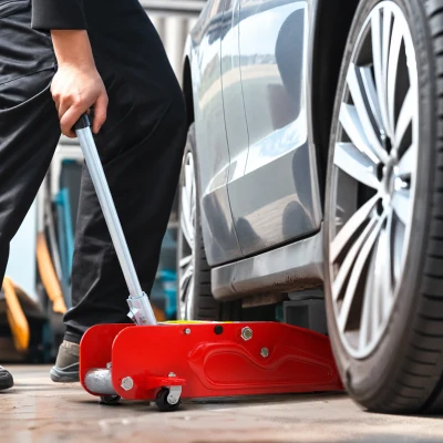 HOMCOM 2 Ton Hydraulic Car Jack for Garage Tyre Repair, Red