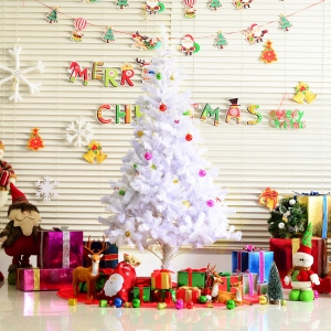 HOMCOM 5ft Artificial PVC Christmas Tree w/ Ornaments White