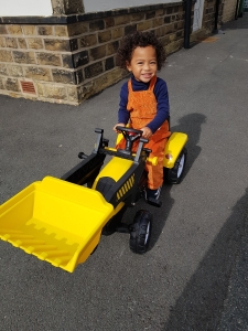 HOMCOM Kids Pedal Go-Kart Ride-On Excavator w/ Digger on Four Wheels
