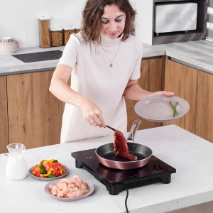 HOMCOM Induction Hob Portable Induction Cooker 2000W Single Hot Plate Electric Cooktop with 8 Power & Temperature Levels 4H Timer Child Lock Sensor Touch LED Display Ceramic Glass Panel