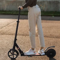 HOMCOM Patinete Eléctrico para Mayores de 14 Años E-Scooter Plegable Manillar Ajustable 12 km/h Batería Recargable 22,6V Monopatín 150W Carga 100kg(m-2)