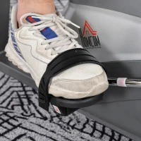 HOMCOM hometrainer fietstrainer vliegwiel hometrainer met 8 niveaus verstelbare magnetische weerstand verstelbare lengte magnetische weerstand wielen metaal ABS grijs + zilver 136 l x 62,5 b x 38 h cm(m-6)