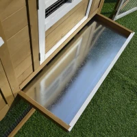 PawHut Galinheiro de Madeira Exterior Gaiola para 2-4 Galinhas com Grade de Arame Tetos Asfálticos Ninho Bandeja Removível Rampa e Zona Aberta 200x80x105cm Natural e Preto(m-9)