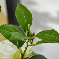 HOMCOM Camélia Artificial Planta Sintética de 150cm com Vaso de Cimento Folhas Realistas e Flores de Tecido Decoração para Casa Escritório e Exterior Verde(m-8)