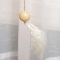 PawHut Arranhador para Gatos com Postes de Sisal em Forma de Cogumelo Brinquedo Suspenso Penas Pista de Bolas de Madeira e Bola com Mola 46x44x56,5cm Marrom e Bege(m-9)