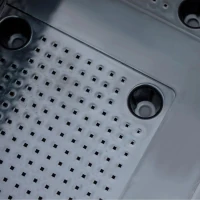 Outsunny Floreira de Plástico Quadrada com 4 Rodas Floreira de Jardim com Orifícios de Drenagem para Cultivo de Plantas em Exterior Pátio Terraço 40x40x31,5cm Marrom(m-11)