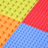 HOMCOM Set Tavolo Contenitore con 2 Sedie e 4 Scatole Portagiochi per Bambini(m-9)