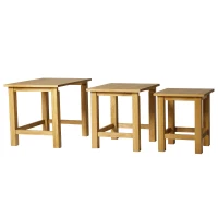 HOMCOM Set 3 Tavolini con Diverse Misure Impilabili Tavolini da Caffè, Tavolini d'Appoggio per Soggiorno, Giardino, Balcone Legno di Quercia di Elevata Qualità(m-5)