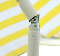 HOMCOM Ombrellone da giardino/spiaggia/terrazzo, stile Hawaii, colore: giallo e bianco, diametro: 180 cm(m-5)