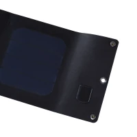 Outsunny - Caricabatteria Solare 10W Pieghevole con 3 Pannelli ad Alta efficienza 58 x 18.5cm Nero(m-7)