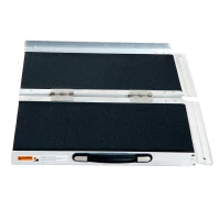 HomCom Rampa per Sedia a Rotelle in Alluminio Ripiegabile, 122x72cm(m-6)