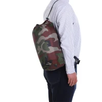 Outsunny Sacco a Pelo Singolo 210x75cm Impermeabile per Campeggio con Borsa da Viaggio, Temperatura: 15-20℃, Mimetico(m-9)
