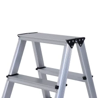 HOMCOM Trittleiter mit 5 Stufen | Aluminium | Rutschfest | 88 x 45 x 103 cm(m-8)