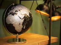 Mappamondo Black Cm Ø 25X34(m-7)