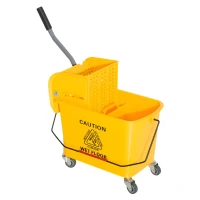HOMCOM Carrello Secchio con Separatore Acqua e Strizzatore Rimovibile in PP, Giallo, 63 x 27 x 67cm(m-1)