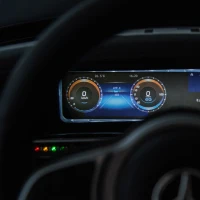 HOMCOM Coche Eléctrico de Policía para Niños Mercedes EQC Batería 12V +3 Años con Mando a Distancia Música Bocina y Faros Doble Apertura 106x68x53 cm Negro(m-8)