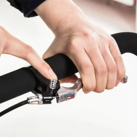 HOMCOM  Reboque de Bicicleta 2 EM 1 para crianças de 2 lugares com Amortecedores Convertível em carrinho com barra e kit de corrida 129x85x105cm Branco(m-8)