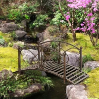 Podet de Gradina Outsunny Vintage din Metal, Pod Decorativ cu Elemente Florale, 99x68x53cm, Bronz(m-4)