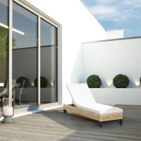 Outsunny Espreguiçadeira de Vime de Jardim Chaise Longue com Encosto Ajustável em 3 Posições Almofada Acolchoada e 2 Rodas para Terraço Exterior Aço 65x200x31cm Natural e Bege(m-2)