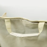 Outsunny Scaun pentru camping, pliant, din material Oxford si otel, cu buzunar pentru obiecte si husa pentru transport inclusa, 61x54x66 cm, alb(m-8)