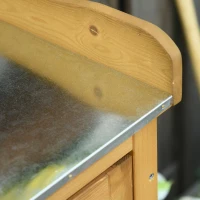 Outsunny Szafka ogrodowa Szafka narzędziowa z blatem roboczym 3 przegródki Stół ogrodowy z szafką dolną 2 drzwi z litego drewna, brązowa, 87 x 45 x 120 cm(m-8)