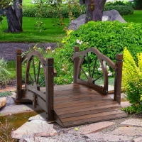 Outsunny 1.5M Wooden Garden Bridge Decorative Arc Footbridge with Safety Guardrail Outdoor Lawn Pond Bridge Walkway Stained Wood(m-10)