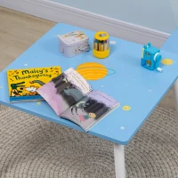 ZONEKIZ Juego de Mesa y 2 Sillas Infantiles de Madera para +18 Meses Estampado Espacial 68x68x47 cm y 30x30x51,5 cm Azul(m-9)