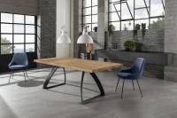 STONES Tavolo con top in truciolare di pioppo impiallacciato e bordo massellato, gambe in metallo, 100x200x76cm, rovere, nero(m-2)