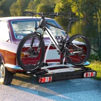 HOMCOM Porte-vélos d'attelage 3 vélos -Porte-vélos sur Boule d'attelage Broches 3 vélos - Sangles de sécurité, Bloque-Cadres intégrés - Espace Plaque immatriculation - alu. Noir(m-2)