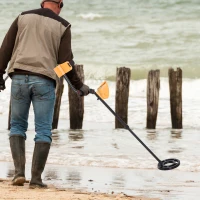 Outsunny Détecteur de métaux électrique haute sensibilité écran LCD chasse aux trésors poignée ergonomique tige télescopique noir jaune(m-2)