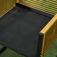 Outsunny Conjunto de 3 Peças de Jardim com 2 Cadeiras de Vime com Encosto Dobrável e Almofadas e Mesa de Vidro Natural e Preto(m-8)